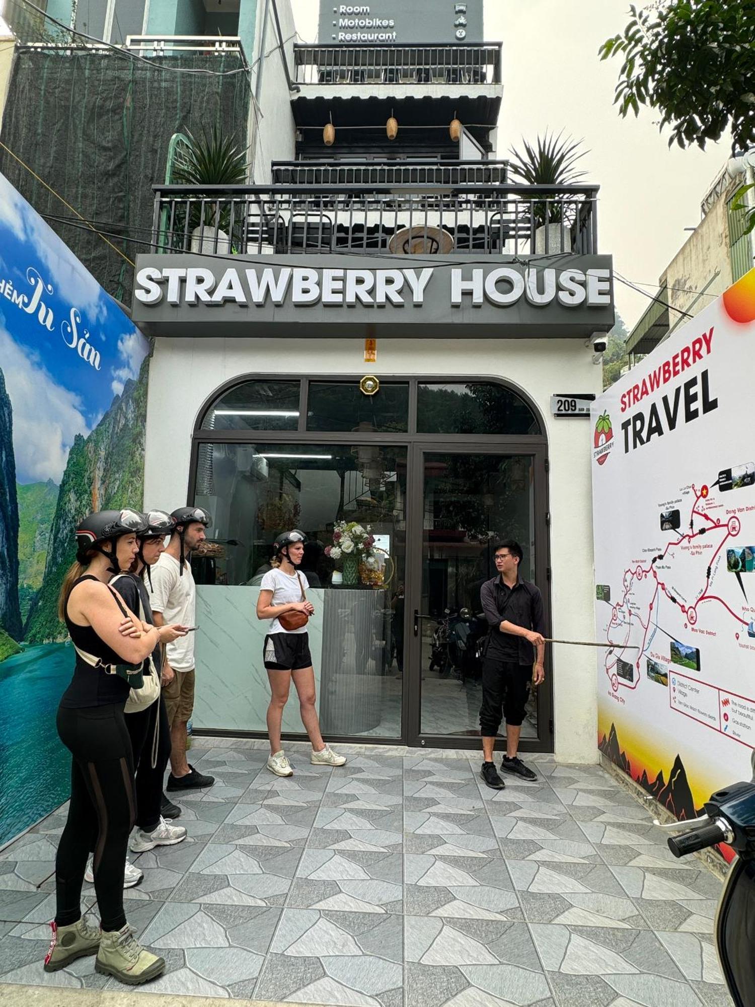 하 기앙 Strawberry House , Tour & Motorbikes Rentel B&B 외부 사진