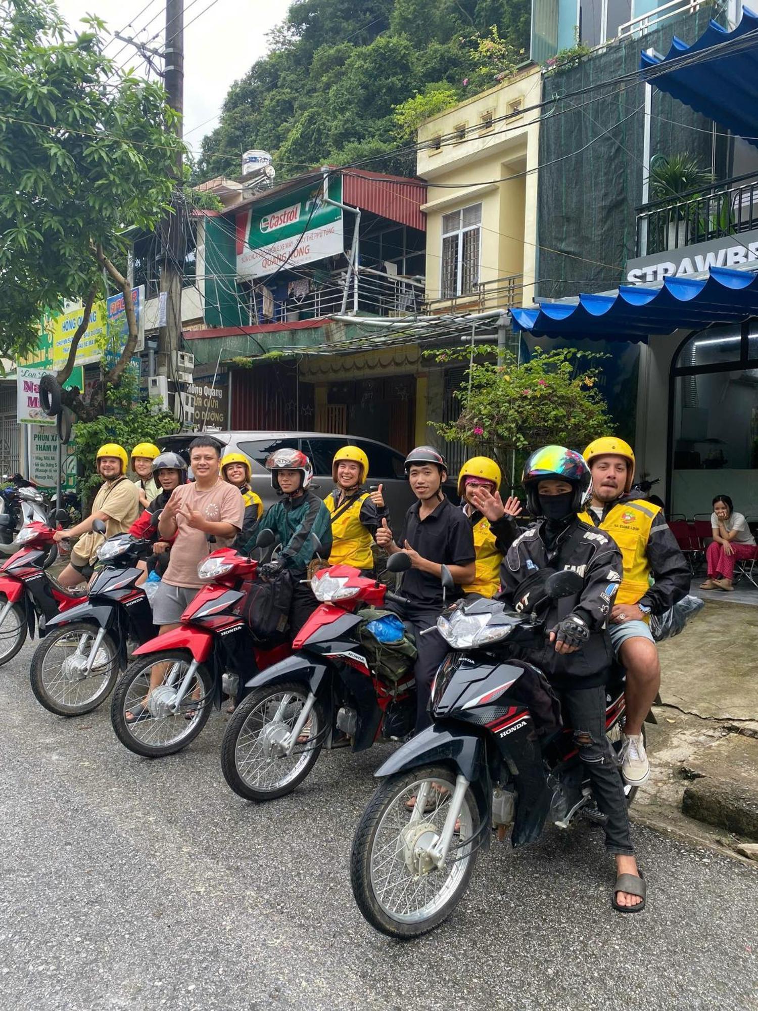 하 기앙 Strawberry House , Tour & Motorbikes Rentel B&B 외부 사진