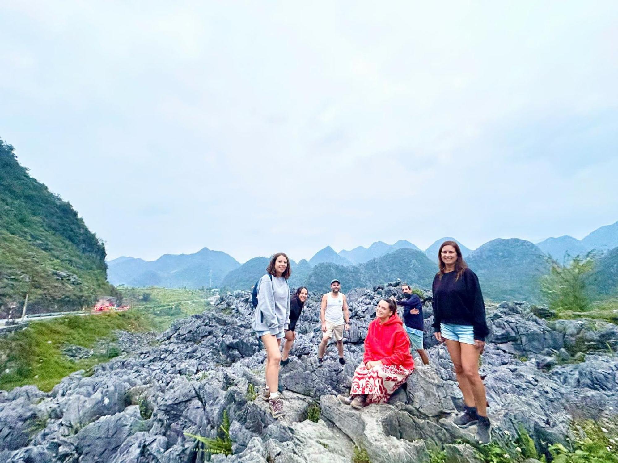 하 기앙 Strawberry House , Tour & Motorbikes Rentel B&B 외부 사진