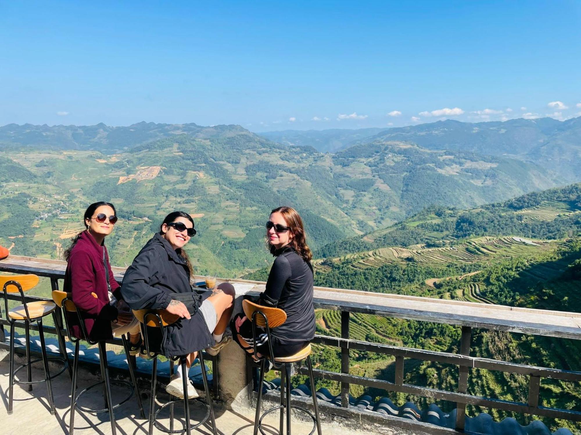 하 기앙 Strawberry House , Tour & Motorbikes Rentel B&B 외부 사진