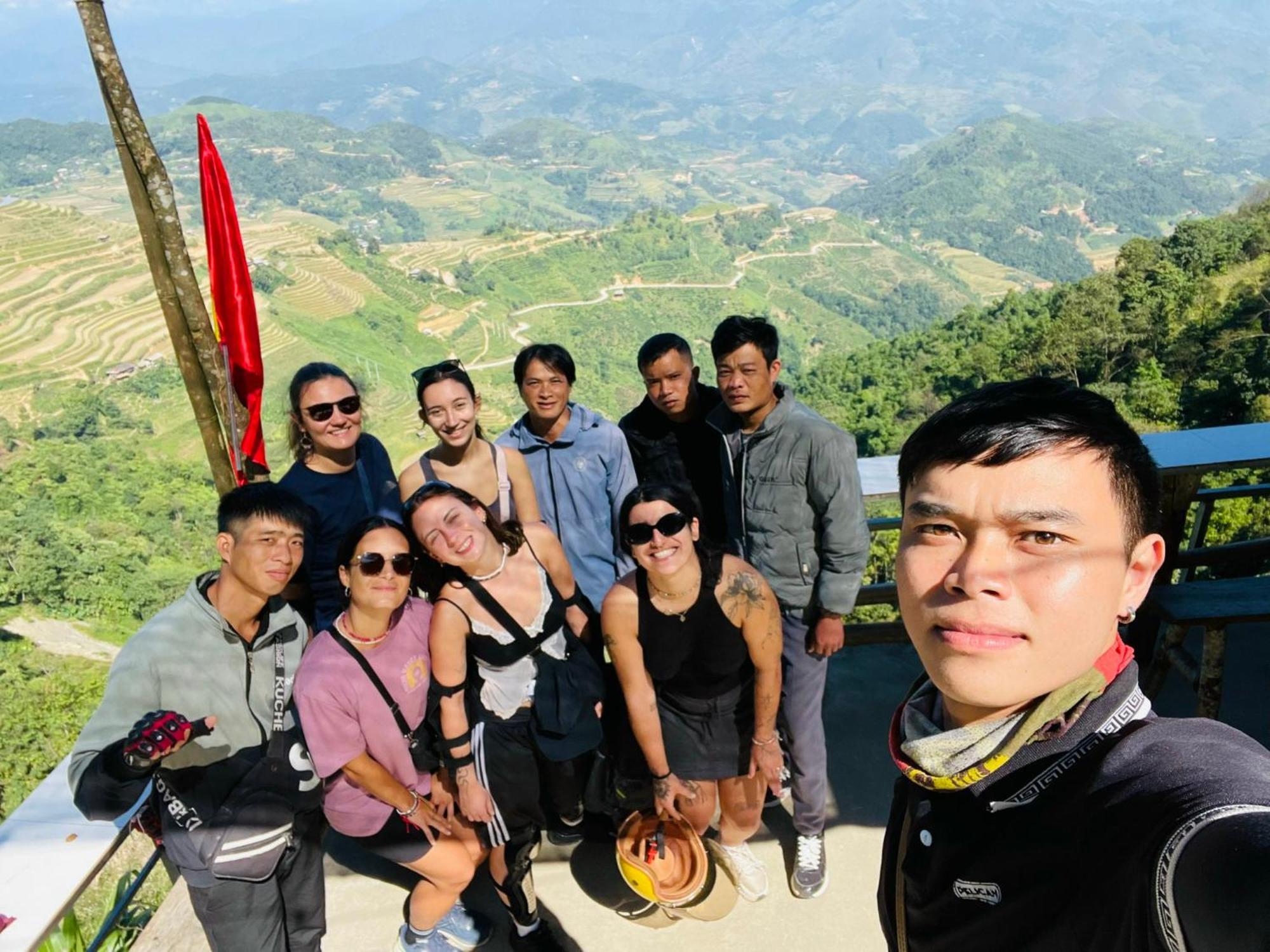 하 기앙 Strawberry House , Tour & Motorbikes Rentel B&B 외부 사진